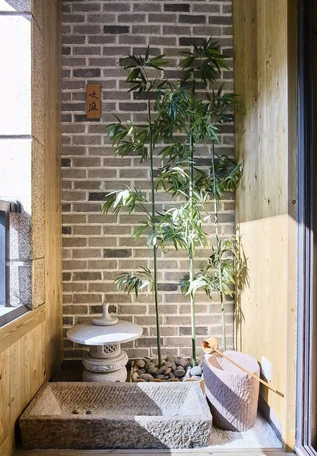 簡裝就學(xué)他家,全屋刷大白,電視墻不造型,反而裝出高級感!